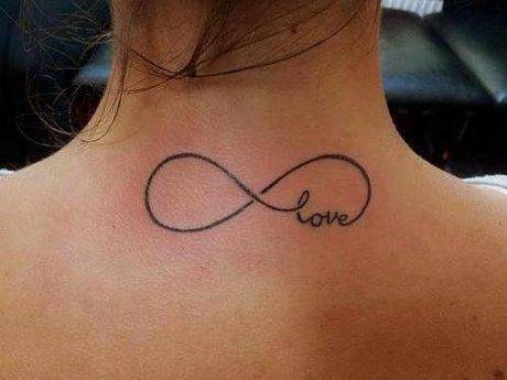 tatuagem-do-infinito-com-letra